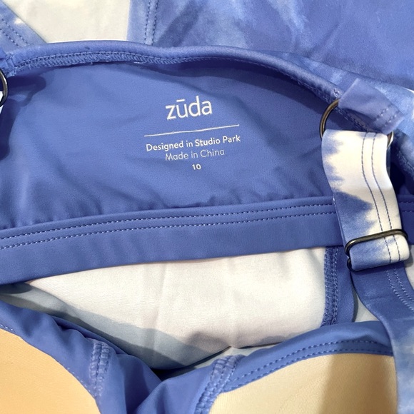 Zuda Flowy Tankini with Adjustable Straps - Picture 4 of 5